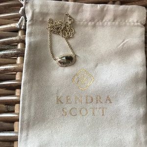 Kendra Scott necklace